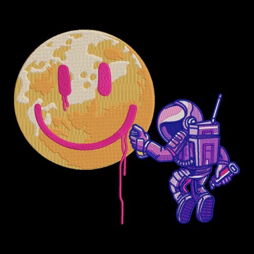 FE30663---Astronaut-With-Happy-Planet