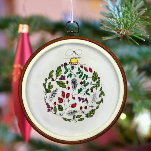 Christmas-Leaves-Ornament-1