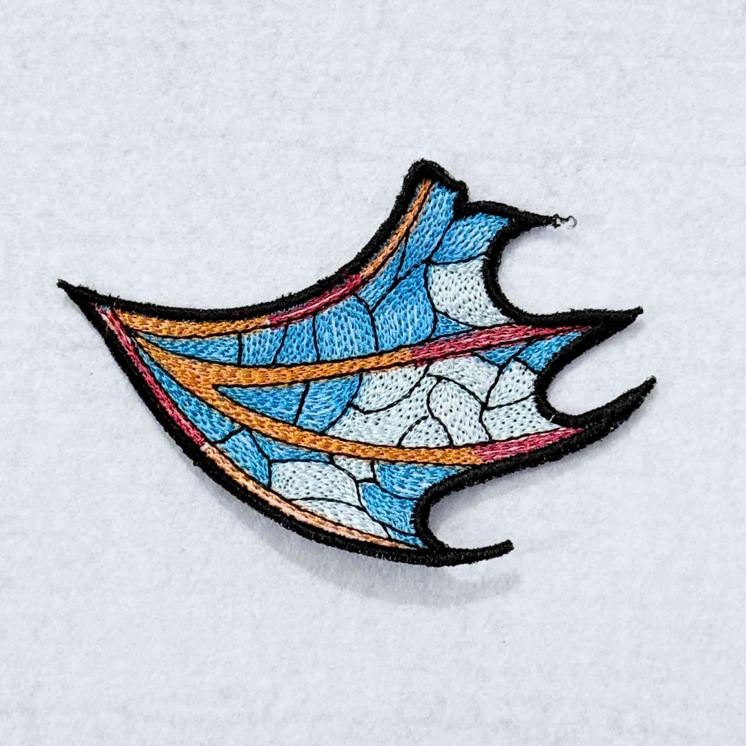 FE03603---Stained-Dragon-ITH-Shoe-Wing-(2)