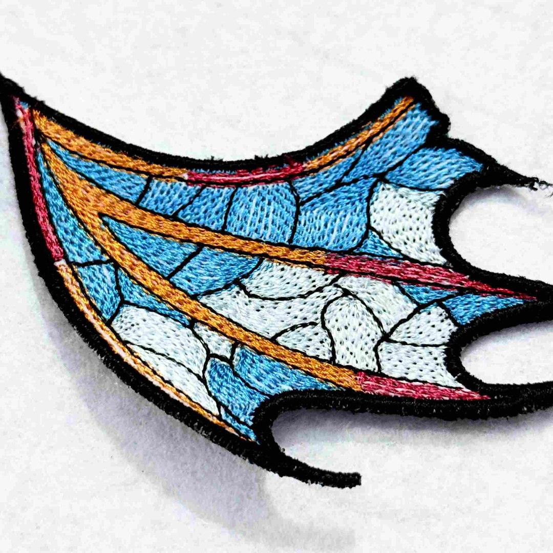 FE03603---Stained-Dragon-ITH-Shoe-Wing-(3)