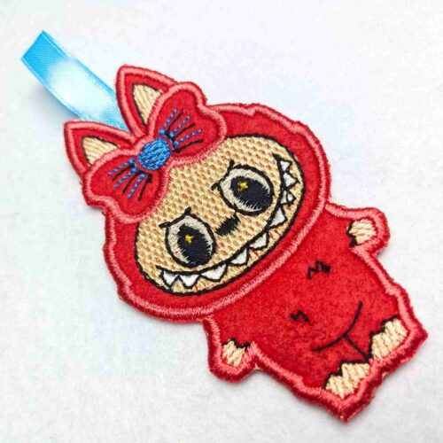 FE03764-Labubu-Doll-Face-Red-ITH-Embroidery-(2)