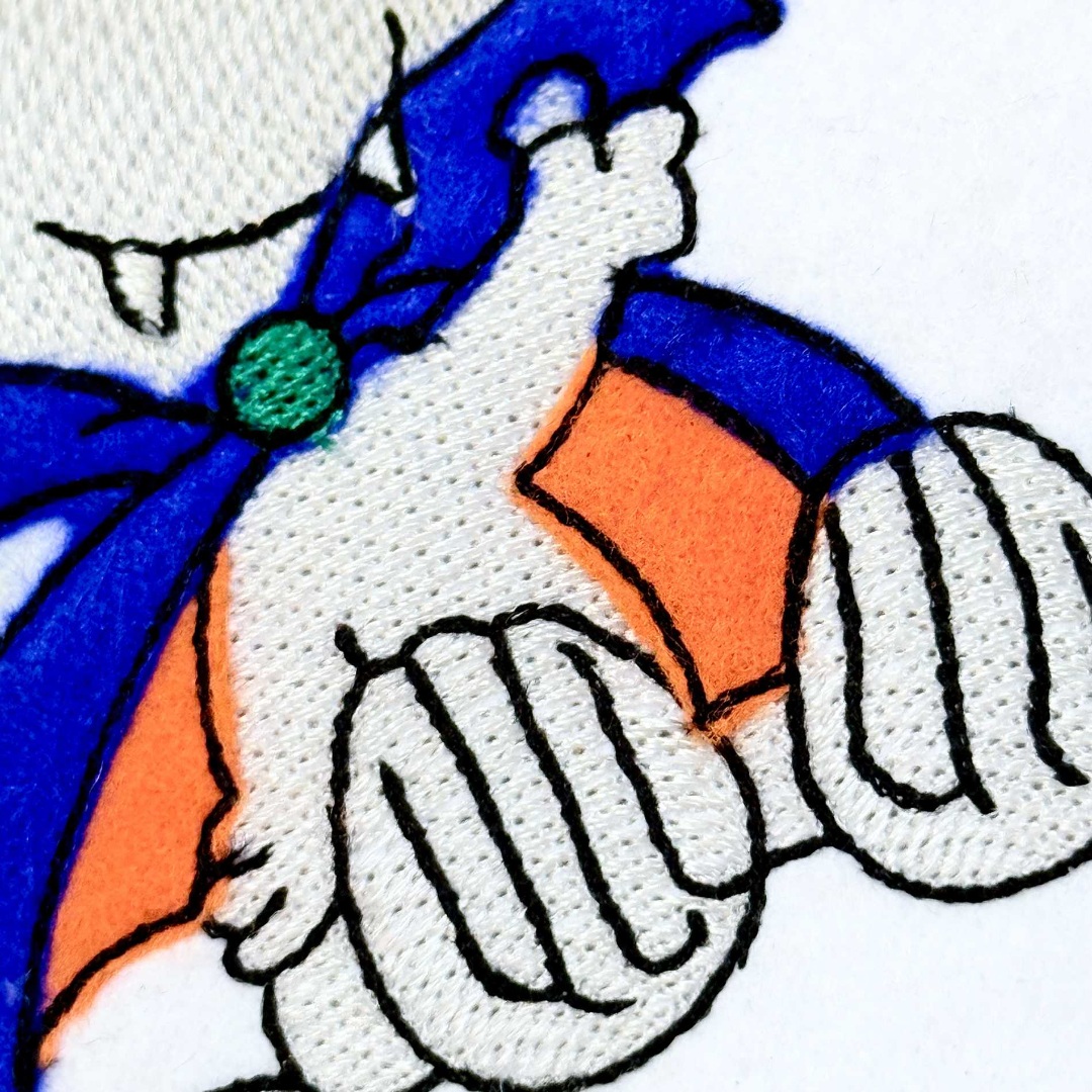FE03810-01-Nosey-Dracula-Dog-Applique-Embroidery-Pattern-(2)