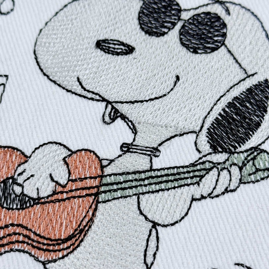 FE03871-Guitarist-Nosey-Dog-Machine-Embroidery-(1)