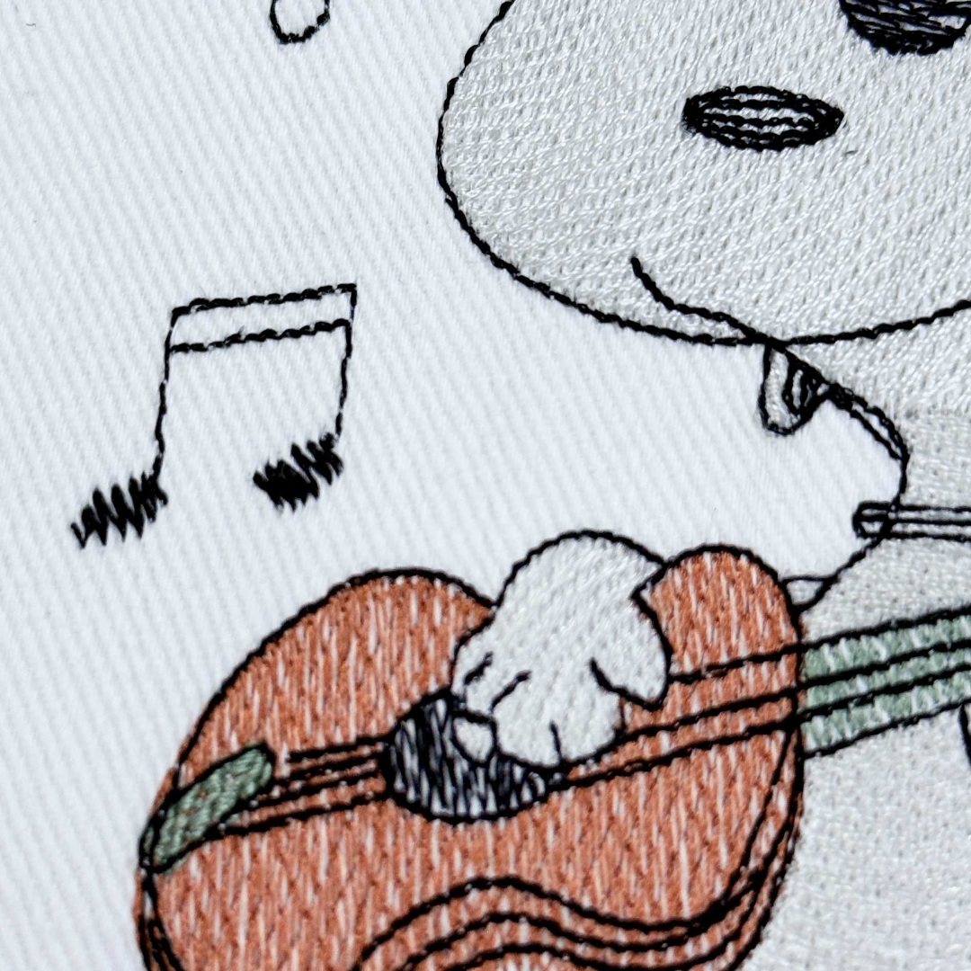 FE03871-Guitarist-Nosey-Dog-Machine-Embroidery-(2)
