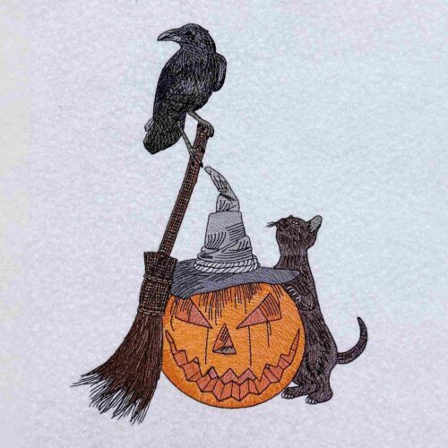 FE04012---Raven-With-Jack-o-Lantern