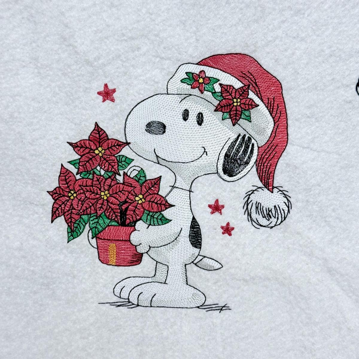 Christmas-Nosey-Dog-With-Poinsettias