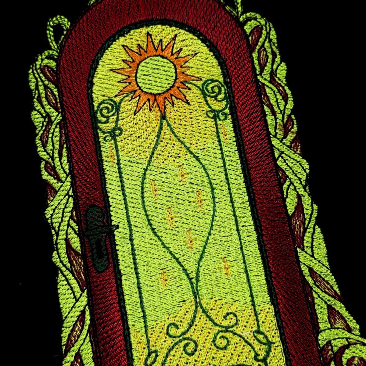 Sunlit-Fantasy-Door-Embroidery-Design