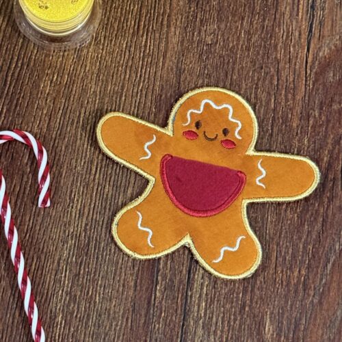 Gingerbread-Candy-Hugger-ITH