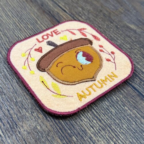 Winking-Acorn-ITH-Coaster-Embroidery-Design
