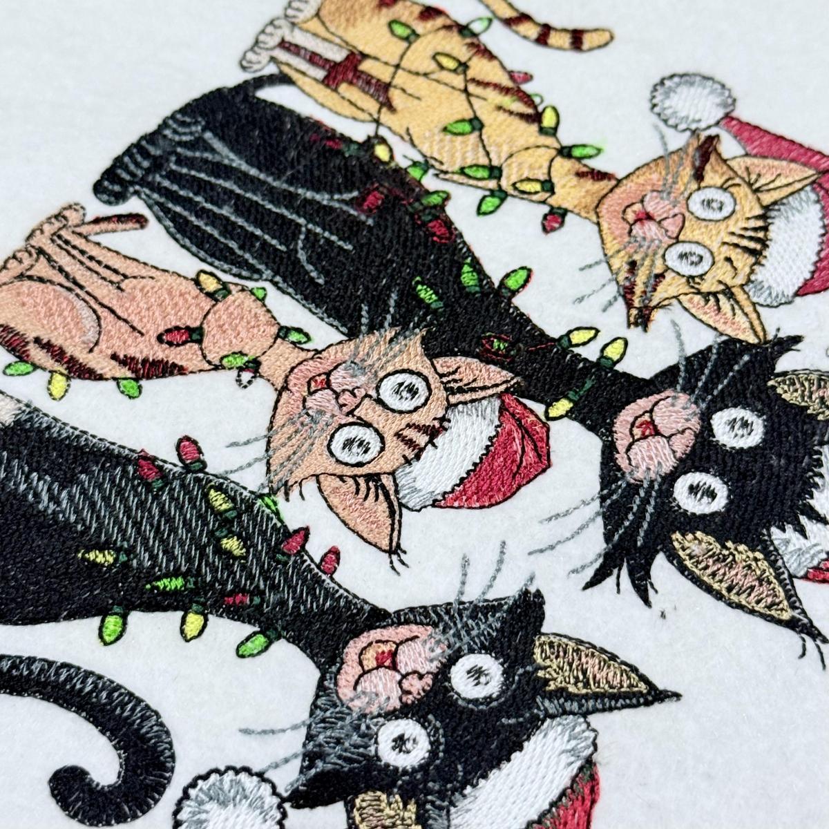 Festive-Cats-With-Lights-Embroidery-Design