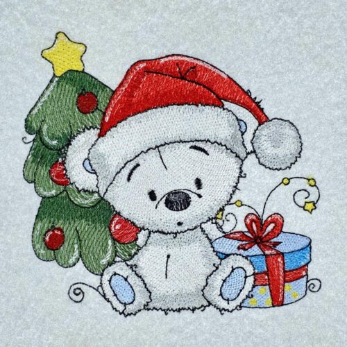 teddy-bear-with-gift-and-christmas-tree