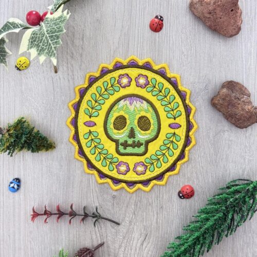 mexican-skull-lace-edge-coaster