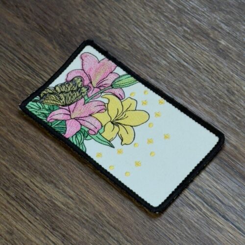 Butterfly-on-Lillies-Mug-Rug-Embroidery-Design