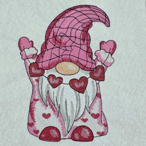 valentine-gnome-decorating