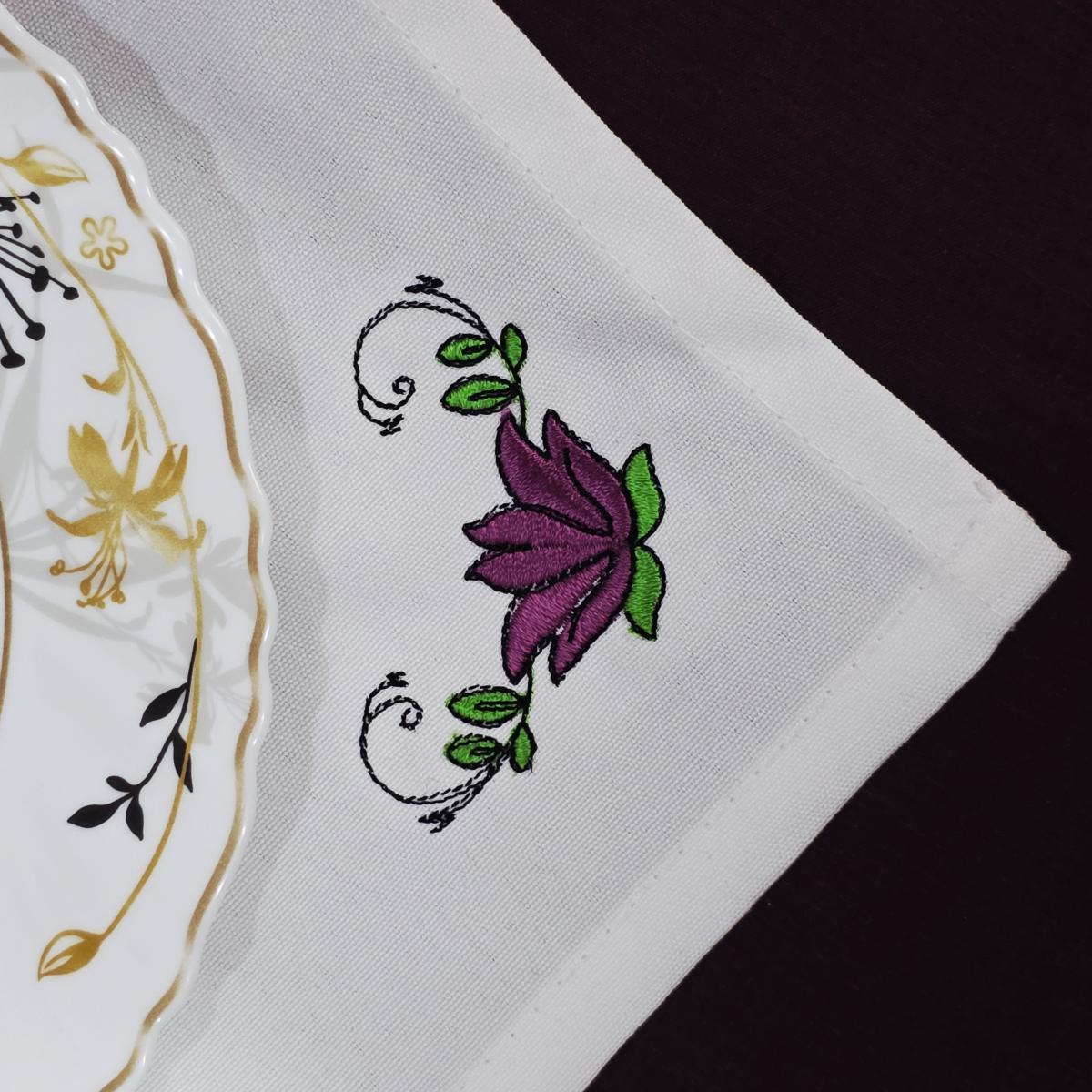scroll-vine-flower-napkin-corner-embroidery-design