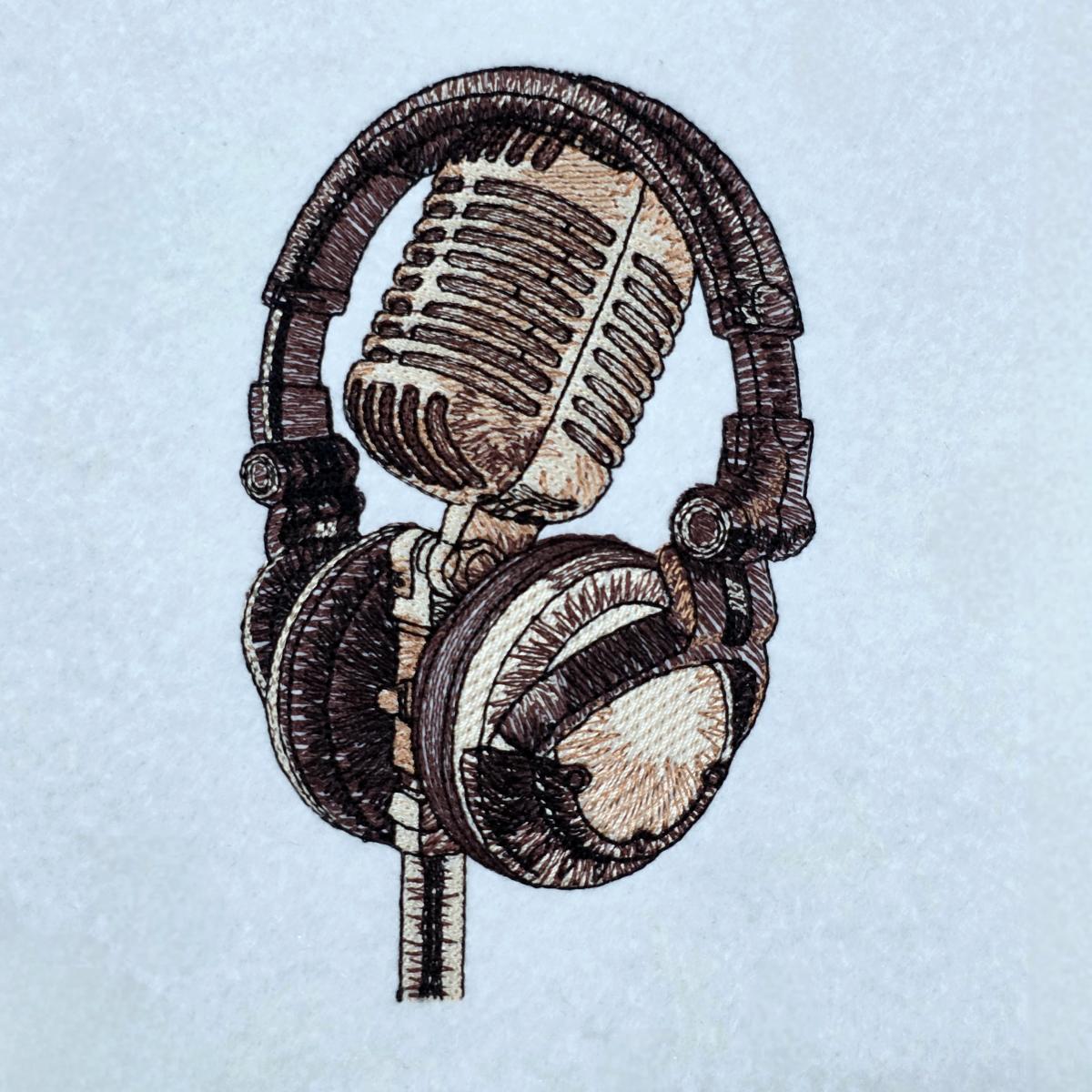vintage-microphone-with-headphones
