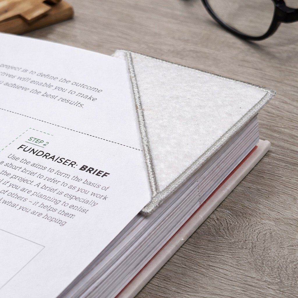 blank-corner-bookmark