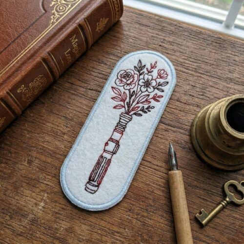 floral-charm-ith-bookmark