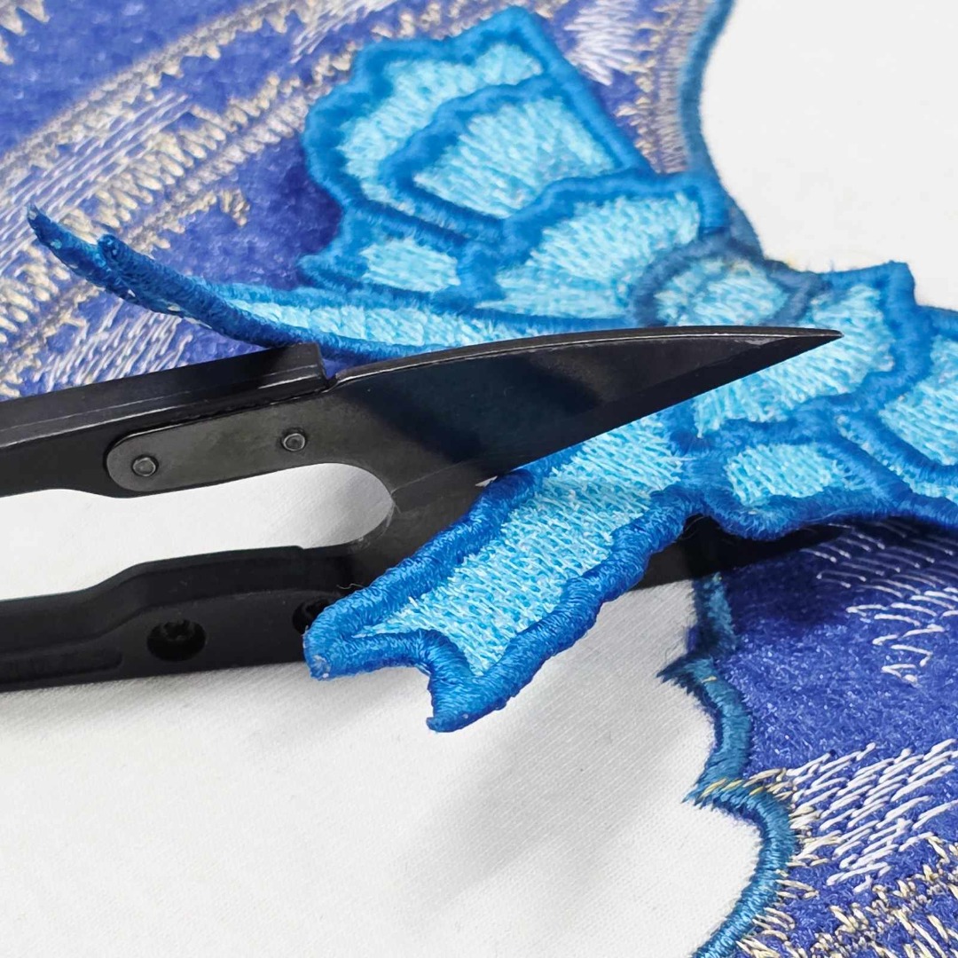 royal-blue-dragon-wing-3d-fsl-bow-applique-machine-embroidery-design-(4)