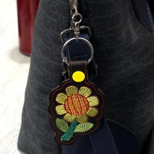 sunflower-snap-tab-embroidery-design
