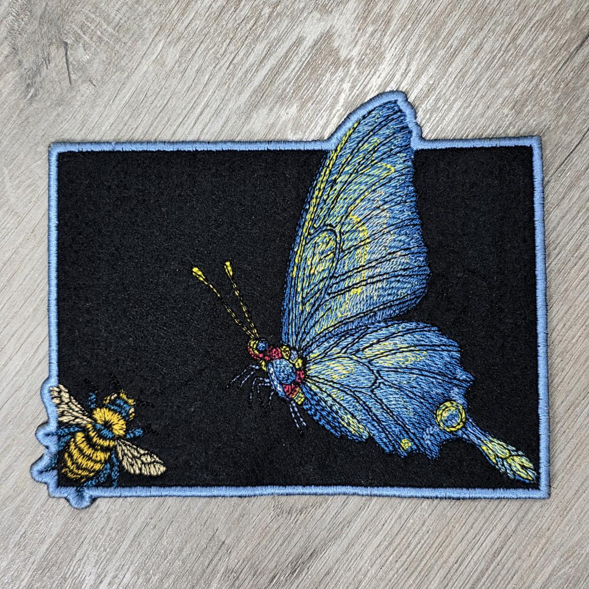 midnight-honey-bee-and-butterfly-ith-mug-rug