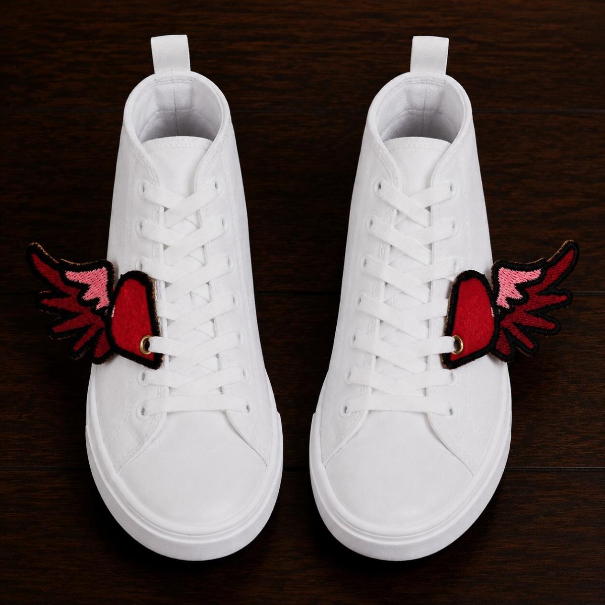 winged-heart-shoe-wing