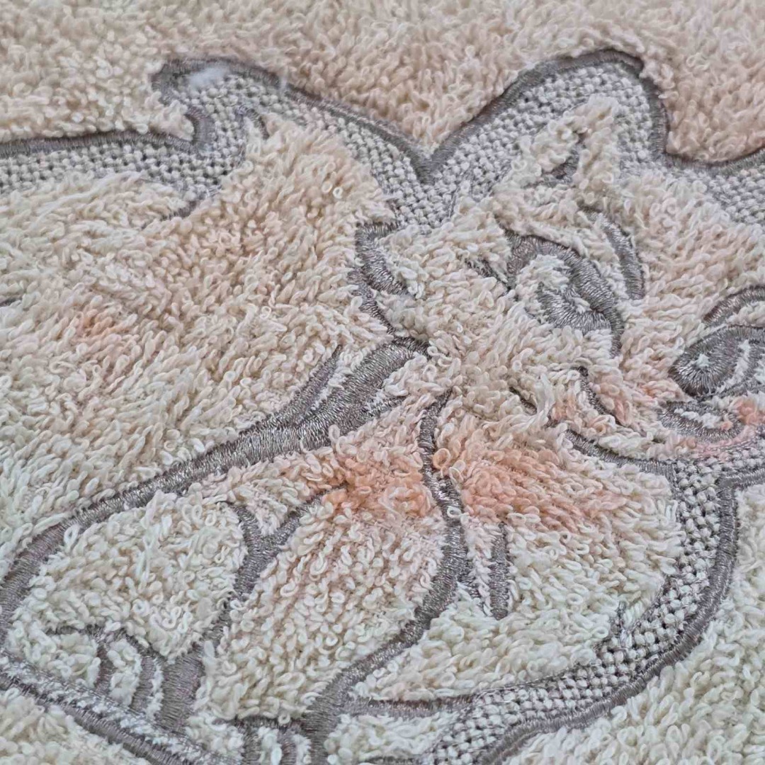 Smiling-Cat-Embossed-Machine-Embroidery-Design-(1)