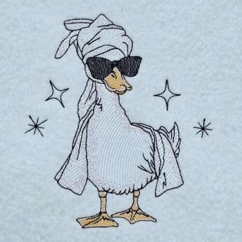 fancy-goose-with-glasses