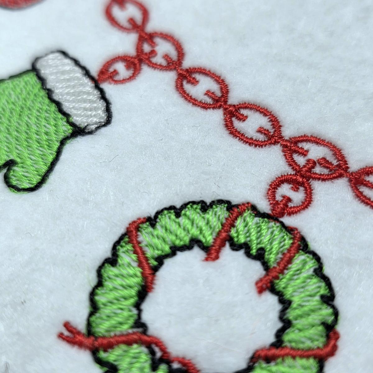 christmas-holiday-charm-necklace-embroidery-design