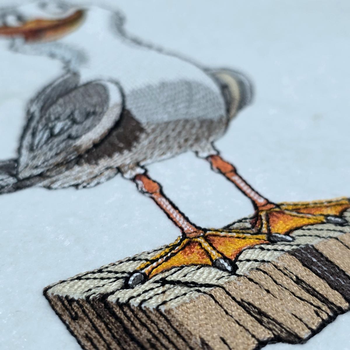 coastal-seagull-on-dock-embroidery-design