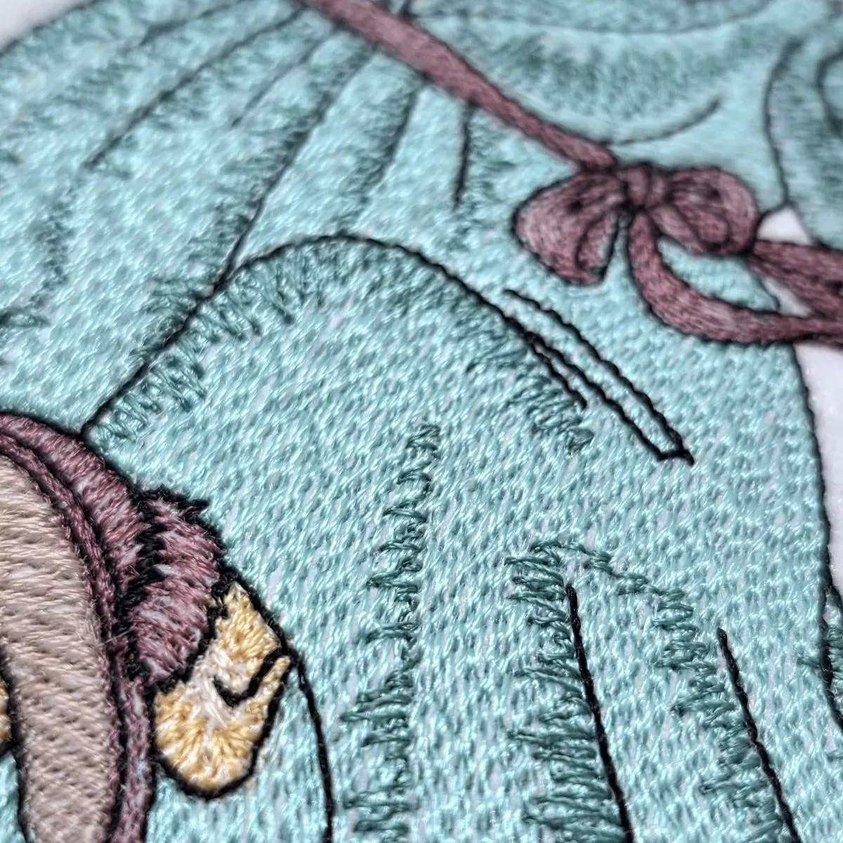 happy-dancing-grandma-embroidery-design